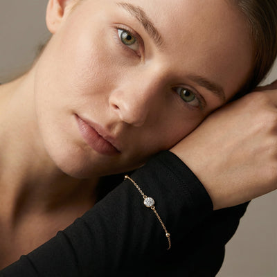 Round Charm 9KT Gold Laboratory Grown Diamond Bracelet