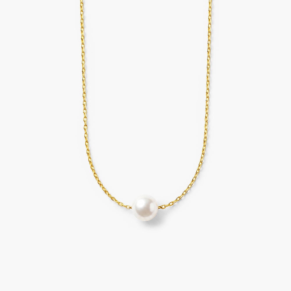 Delicate Pearl Necklace