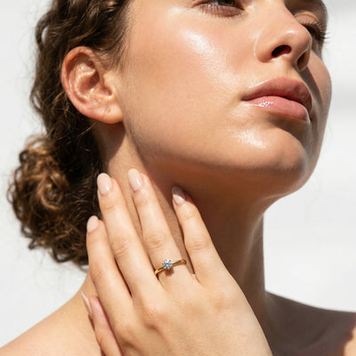 The Signature Set Solitaire 9KT Laboratory Grown Diamond Promise Ring