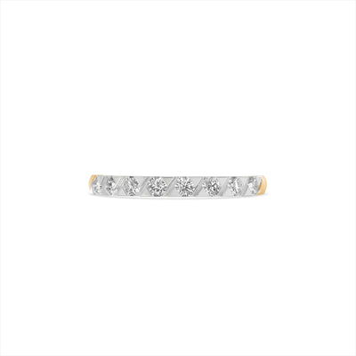 Shimmering 9KT Gold Laboratory Grown Diamond Band Ring