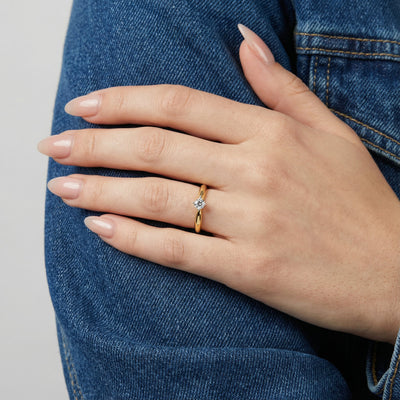 Glowing Solitaire 9KT Gold Laboratory Grown Diamond Ring