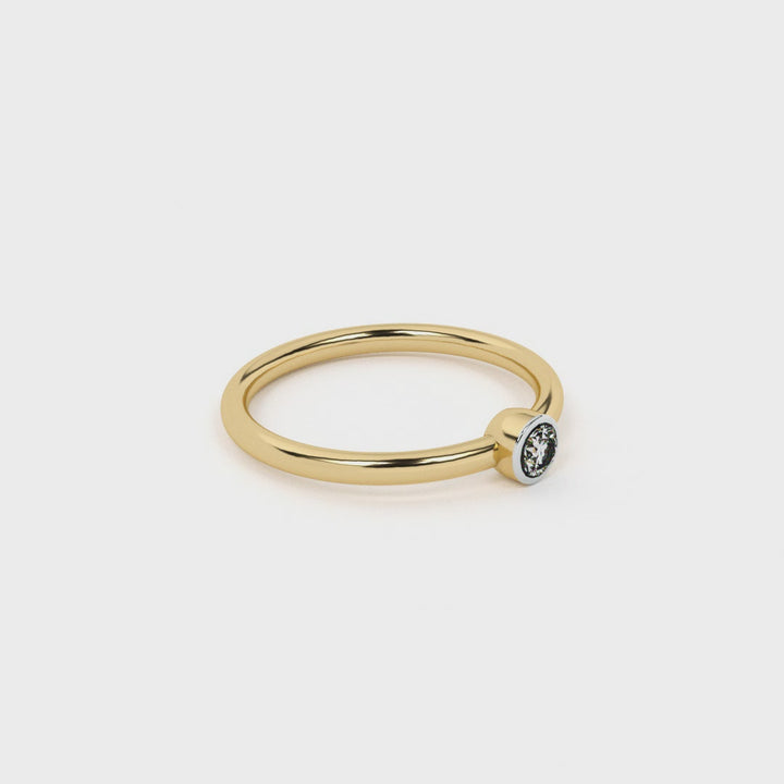 Solo Shine 9KT Gold Lab Grown Diamond Ring